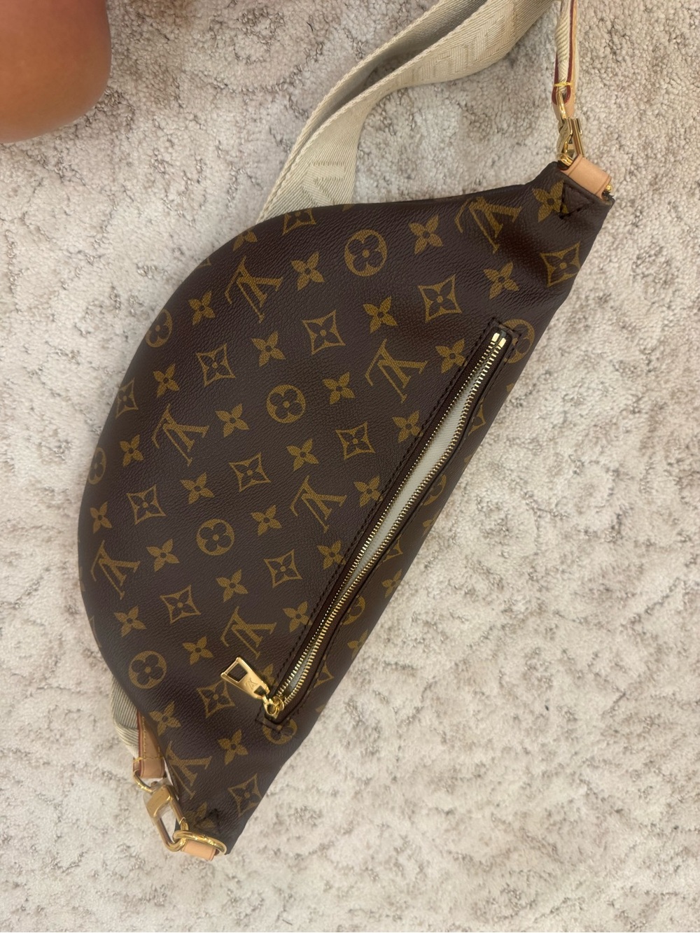 Louis Vuitton High Rise Monogram - Picture 10 of 15